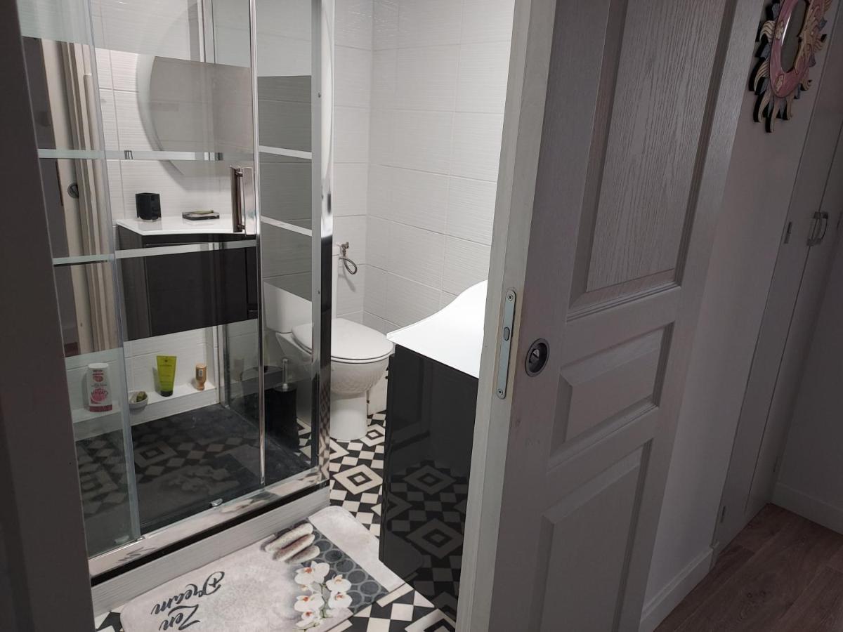 Rez-De-Chaussee Privatif Spacieux 3* D'Une Villa Centre Ville Hyères Zewnętrze zdjęcie
