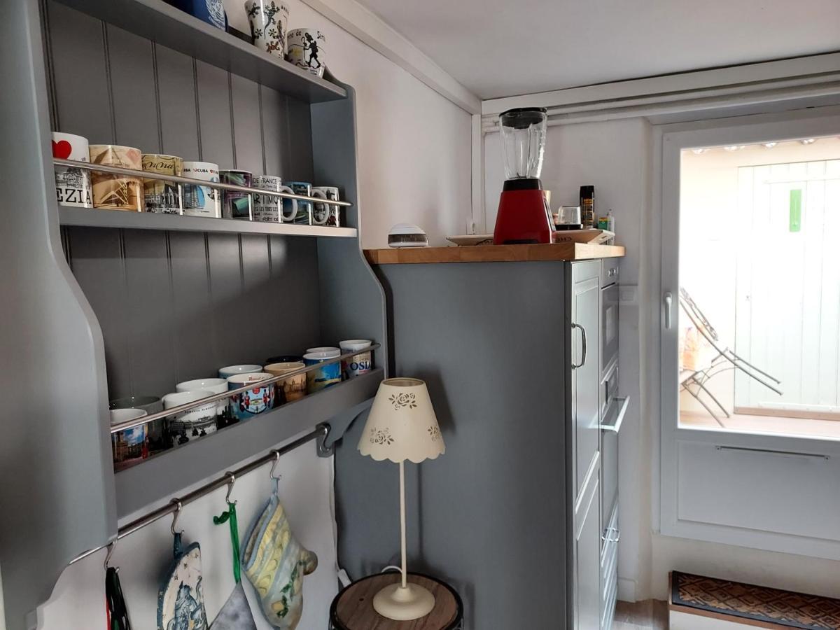 Rez-De-Chaussee Privatif Spacieux 3* D'Une Villa Centre Ville Hyères Zewnętrze zdjęcie